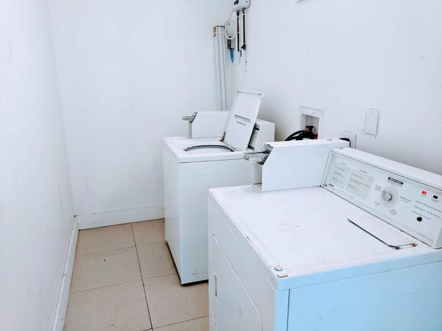 A1 - Endless Summer Vacation Rentals - Affordable Luxury Near Downtown Форт Лодърдейл Екстериор снимка