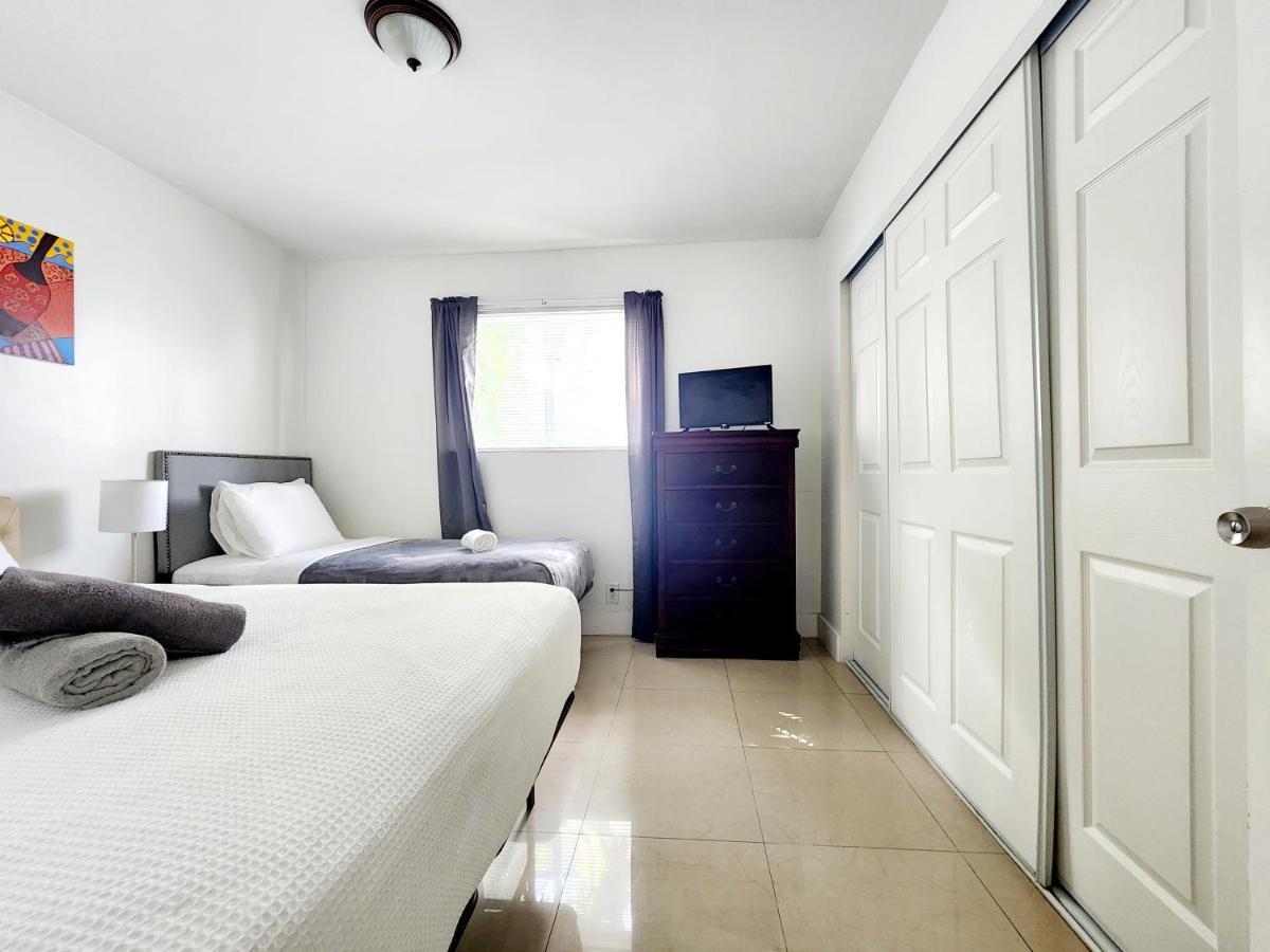 A1 - Endless Summer Vacation Rentals - Affordable Luxury Near Downtown Форт Лодърдейл Екстериор снимка